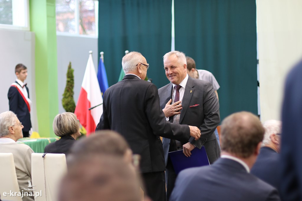 Uroczystość nadania imienia szkołom ZSCKR w Sypniewie cz. 1