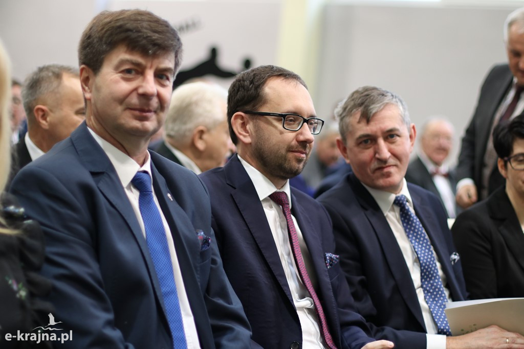 Uroczystość nadania imienia szkołom ZSCKR w Sypniewie cz. 1