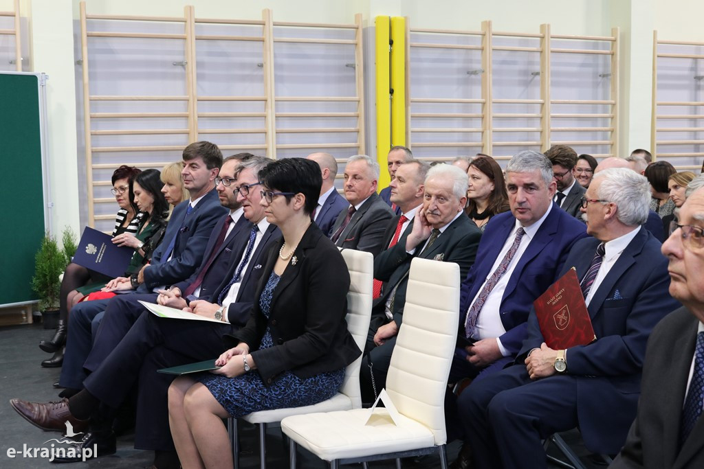 Uroczystość nadania imienia szkołom ZSCKR w Sypniewie cz. 1