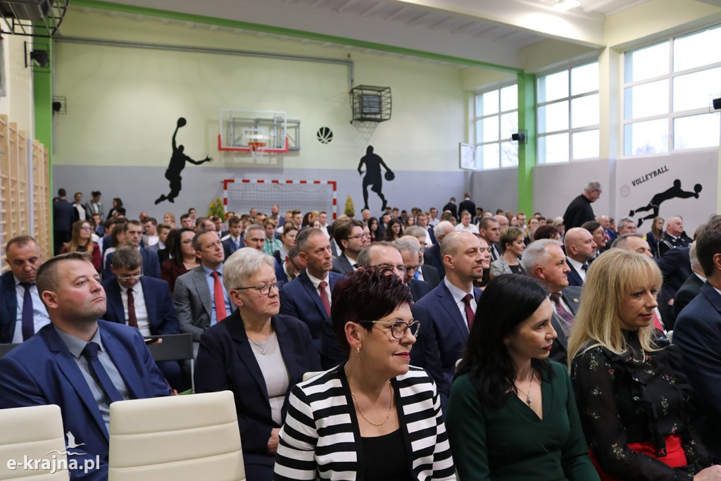 Uroczystość nadania imienia szkołom ZSCKR w Sypniewie cz. 1