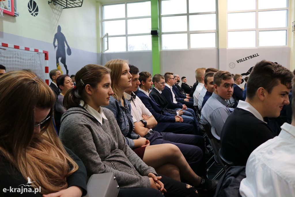 Uroczystość nadania imienia szkołom ZSCKR w Sypniewie cz. 1