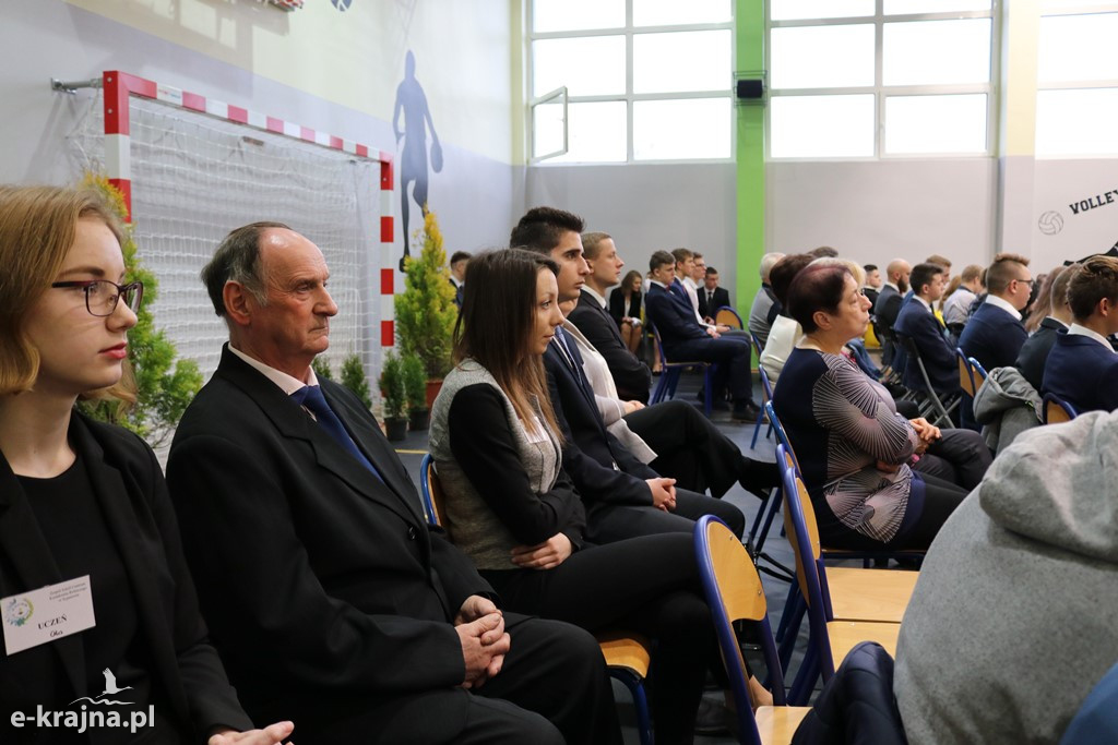 Uroczystość nadania imienia szkołom ZSCKR w Sypniewie cz. 1