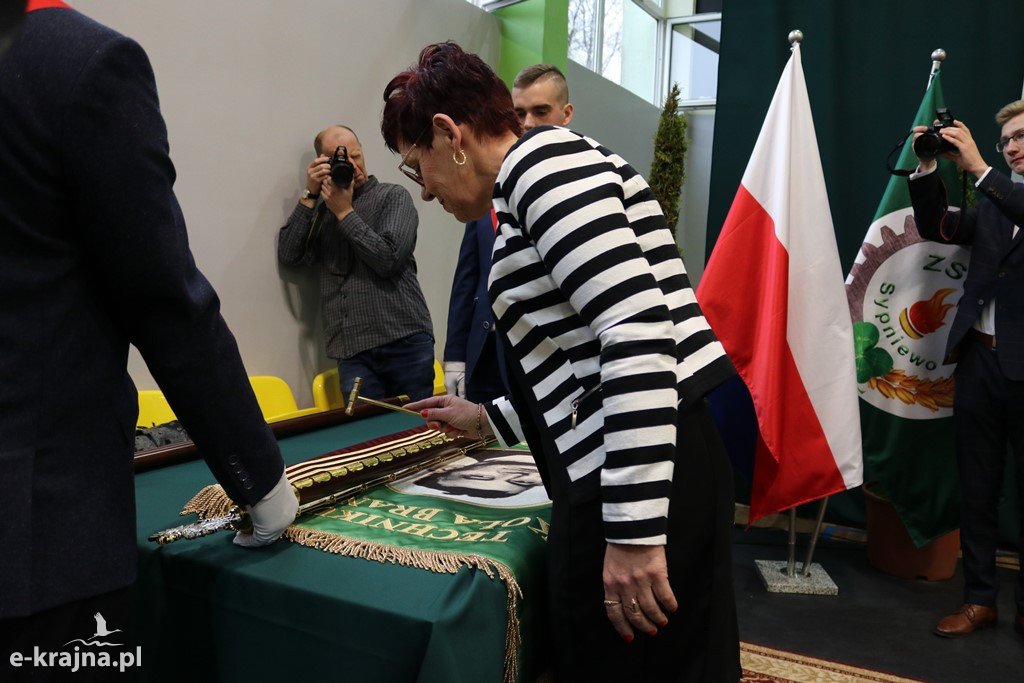 Uroczystość nadania imienia szkołom ZSCKR w Sypniewie cz. 1