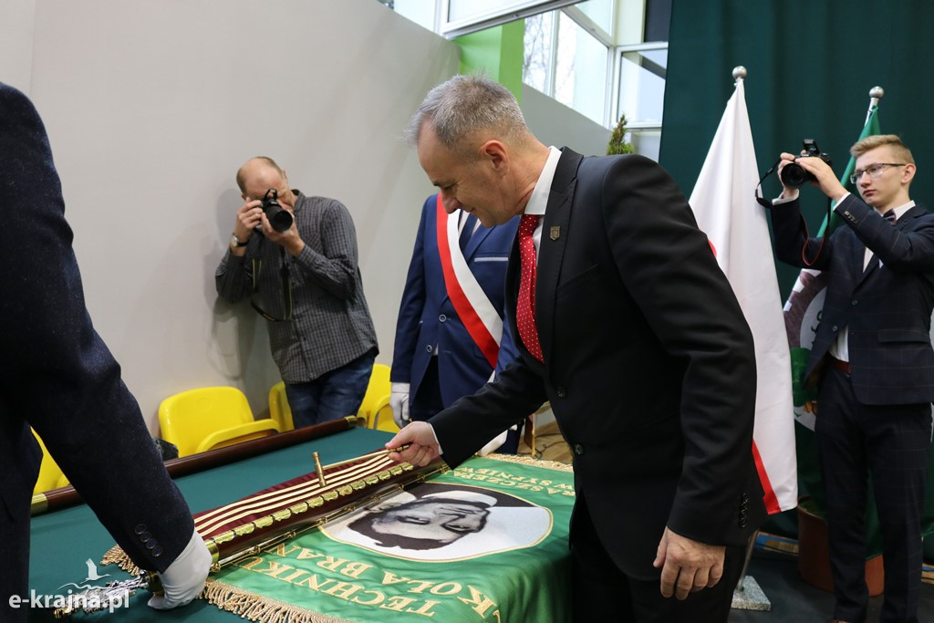 Uroczystość nadania imienia szkołom ZSCKR w Sypniewie cz. 1