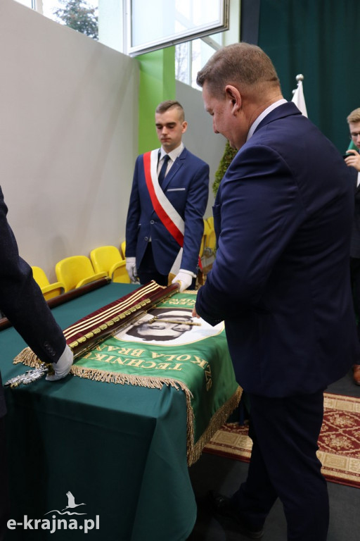 Uroczystość nadania imienia szkołom ZSCKR w Sypniewie cz. 1
