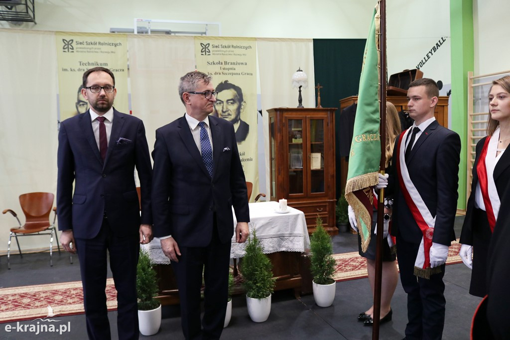 Uroczystość nadania imienia szkołom ZSCKR w Sypniewie cz. 1