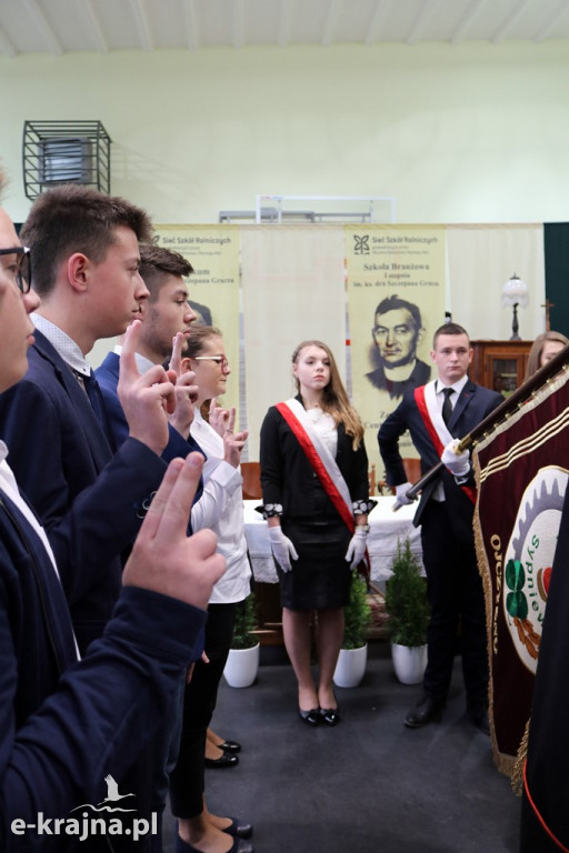 Uroczystość nadania imienia szkołom ZSCKR w Sypniewie cz. 1