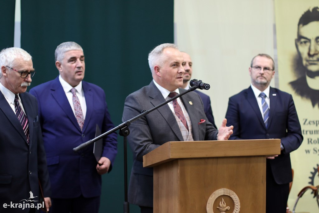 Uroczystość nadania imienia szkołom ZSCKR w Sypniewie cz.2