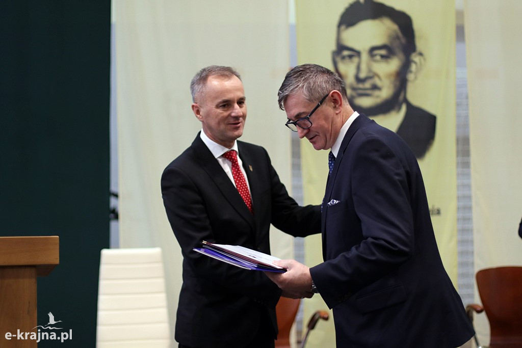 Uroczystość nadania imienia szkołom ZSCKR w Sypniewie cz.2