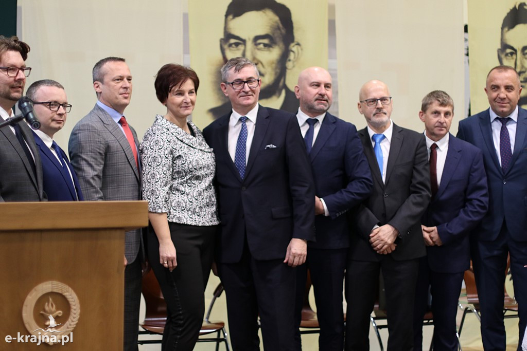 Uroczystość nadania imienia szkołom ZSCKR w Sypniewie cz.2