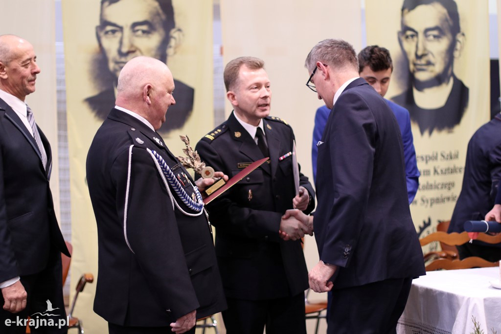 Uroczystość nadania imienia szkołom ZSCKR w Sypniewie cz.2