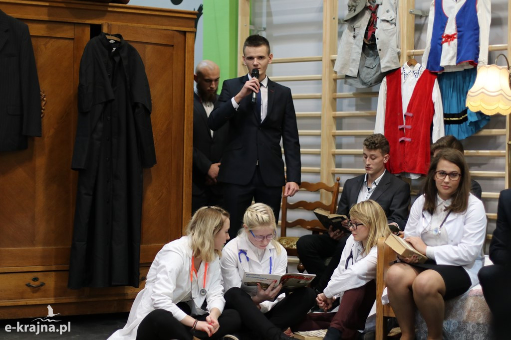 Uroczystość nadania imienia szkołom ZSCKR w Sypniewie cz.2