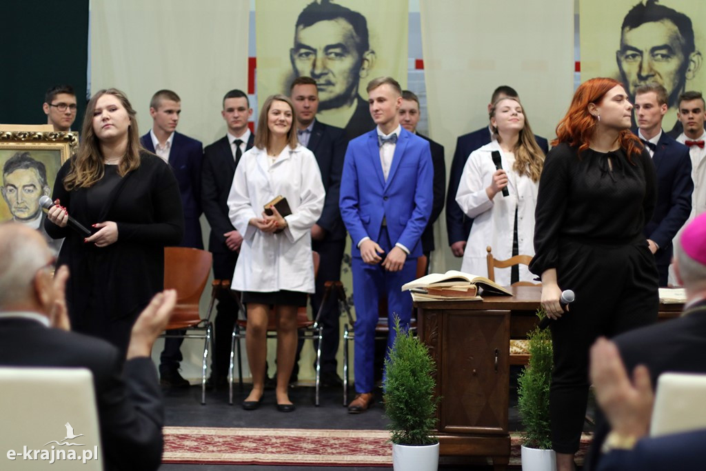 Uroczystość nadania imienia szkołom ZSCKR w Sypniewie cz.2