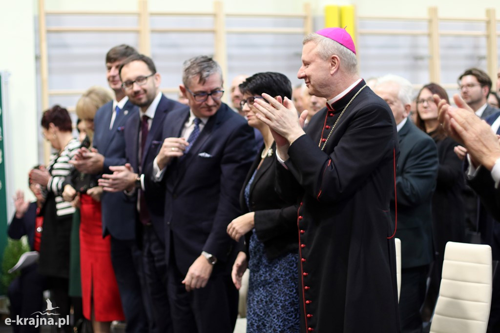 Uroczystość nadania imienia szkołom ZSCKR w Sypniewie cz.2