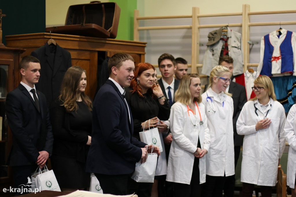 Uroczystość nadania imienia szkołom ZSCKR w Sypniewie cz.2