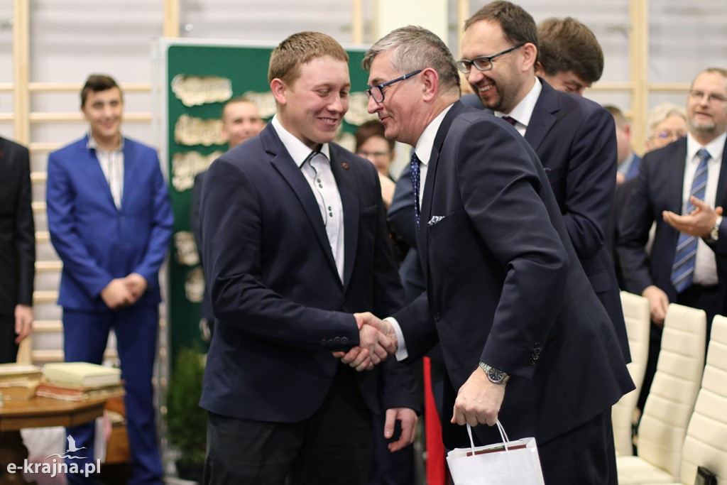 Uroczystość nadania imienia szkołom ZSCKR w Sypniewie cz.2