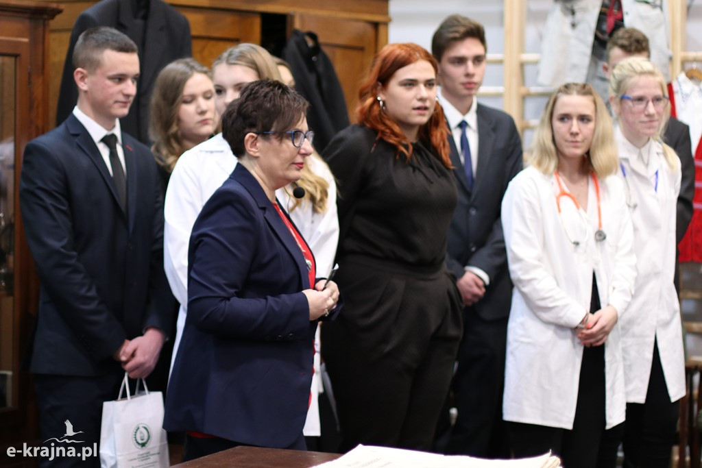 Uroczystość nadania imienia szkołom ZSCKR w Sypniewie cz.2