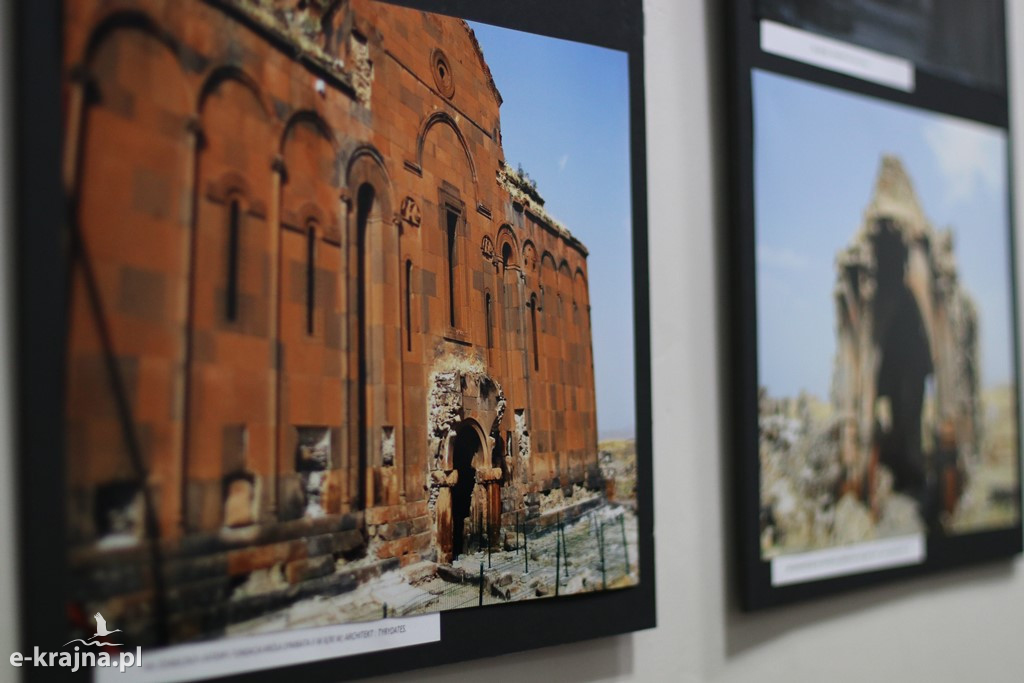 Kościoły Armenii i Gruzji - wystawa fotografii