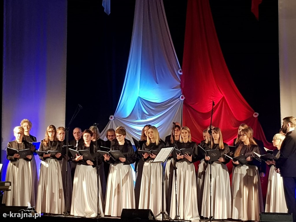 XXI Powiatowy TKCh z Chórem Lutnia z Więcborka