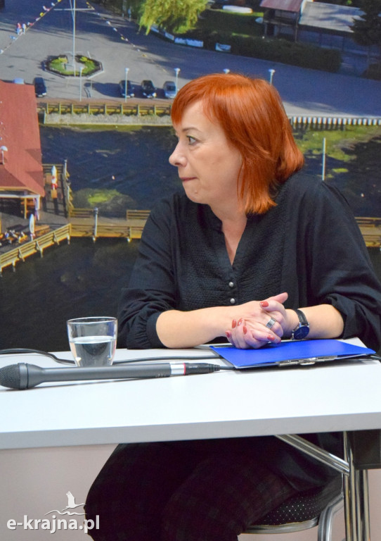 Spotkanie z Magdaleną Grzebałkowską w sępoleńskiej bibliotece