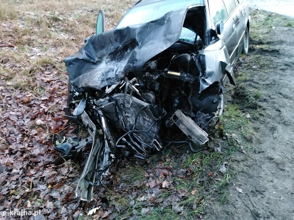 Czołowe zderzenie BMW z Renault