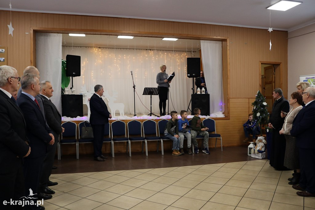 Powiatowa Wystawa Stołów Wigilijnych w Dąbrówce