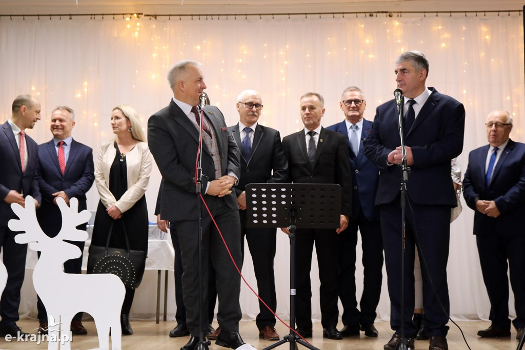 Powiatowa Wystawa Stołów Wigilijnych w Dąbrówce