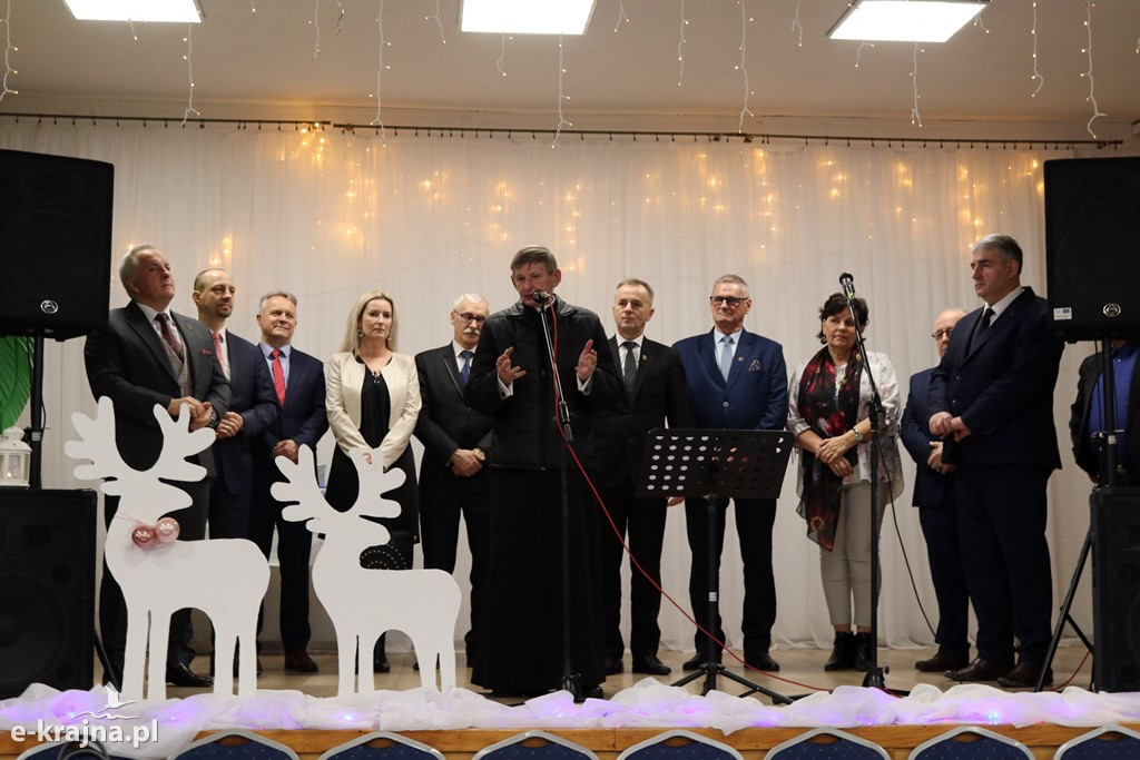 Powiatowa Wystawa Stołów Wigilijnych w Dąbrówce
