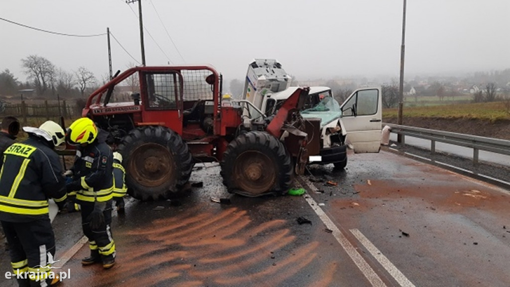 Wypadek na drodze krajowej