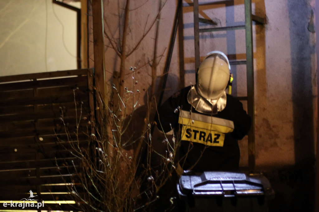 Sypniewo: Pożar sadzy w kominie