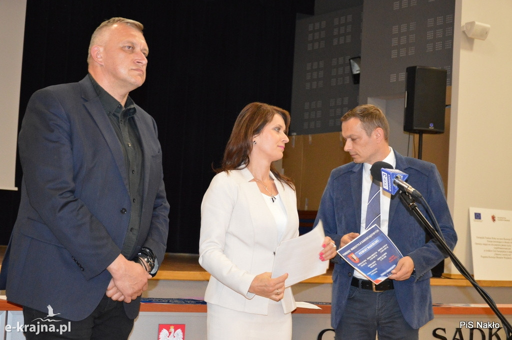 Poseł Kozanecka w Sadkach i Białych Błotach o Tarczy dla Samorządów