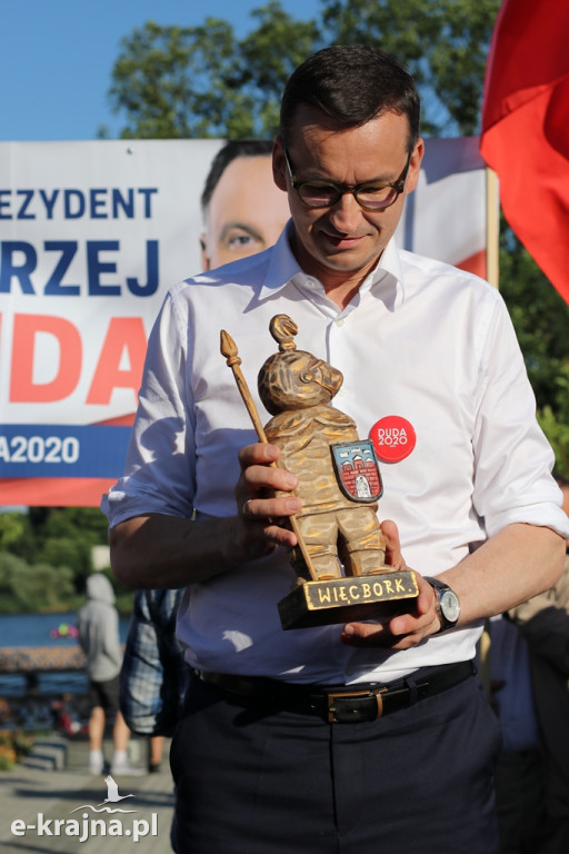 Więcbork: Premier Mateusz Morawiecki spotkał się z mieszkańcami Krajny