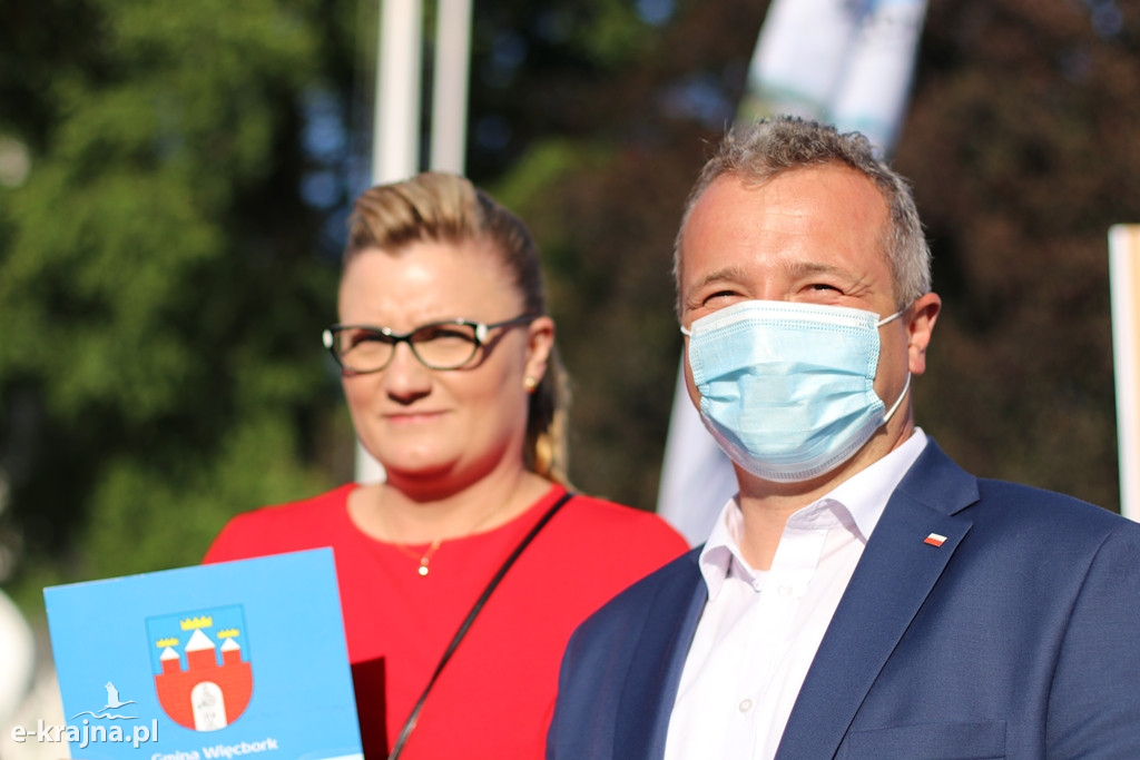 Więcbork: Premier Mateusz Morawiecki spotkał się z mieszkańcami Krajny