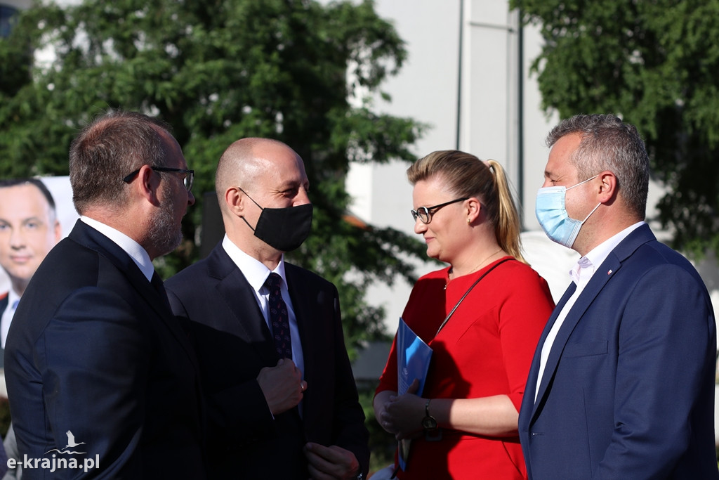 Więcbork: Premier Mateusz Morawiecki spotkał się z mieszkańcami Krajny