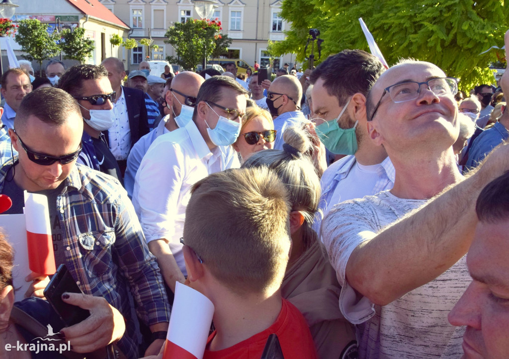 Więcbork: Premier Mateusz Morawiecki spotkał się z mieszkańcami Krajny