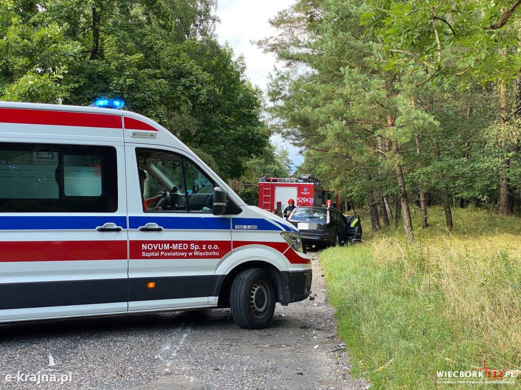 Groźny wypadek pod Sępólnem Krajeńskim, dwie osoby poszkodowane