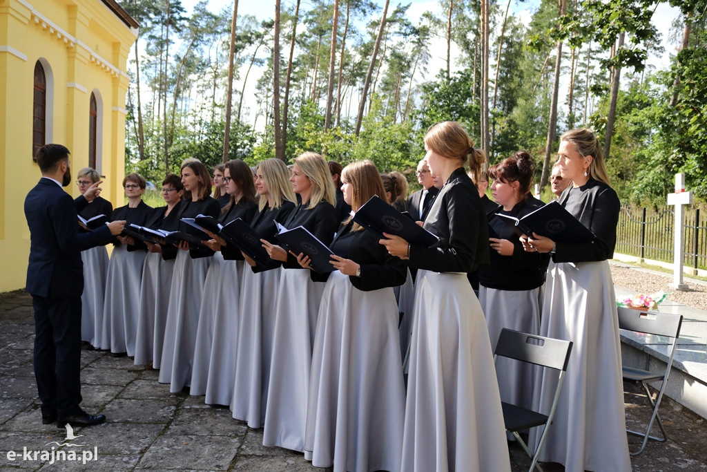 Msza święta w intencji pomordowanych w Karolewie
