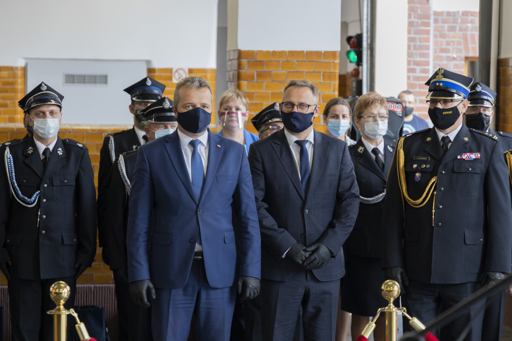 Odznaczenia i miliony złotych dla straży pożarnej
