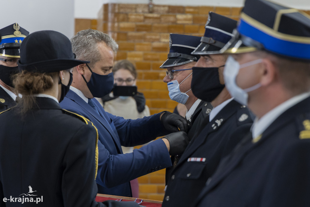 Odznaczenia i miliony złotych dla straży pożarnej