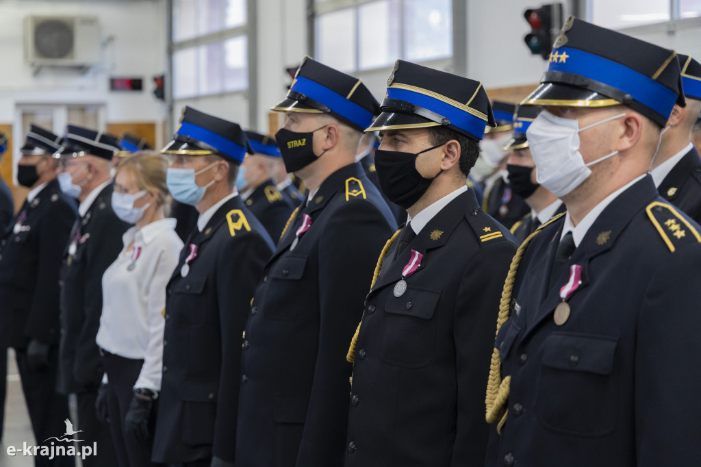 Odznaczenia i miliony złotych dla straży pożarnej