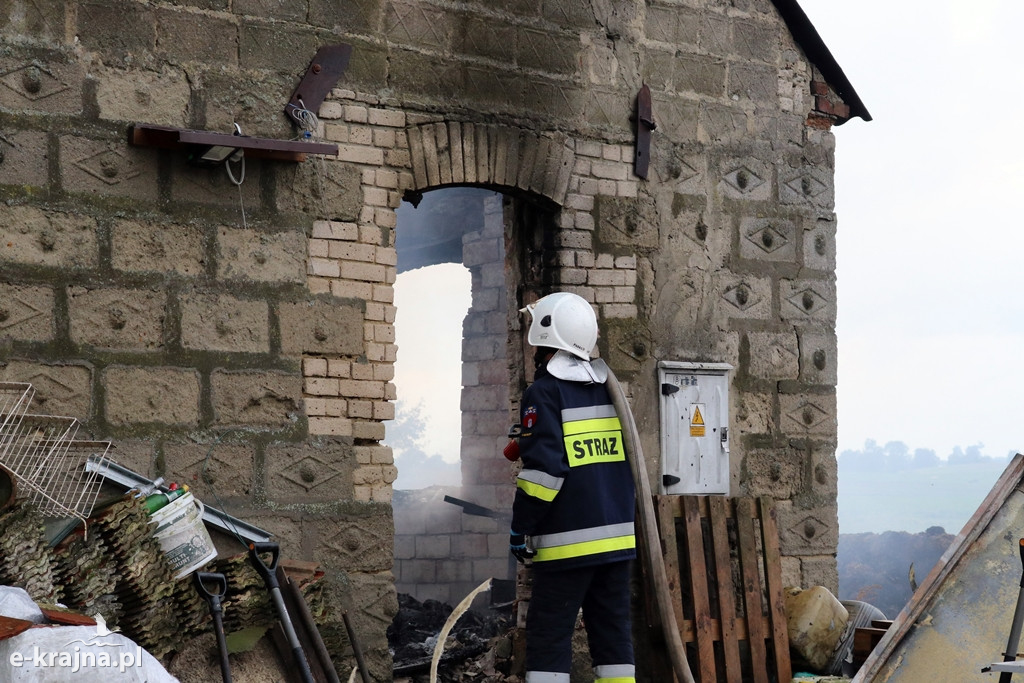 Pożar budynku gospodarczego