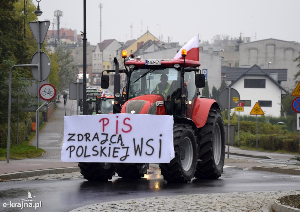 Ciągniki na ulicach Sępólna