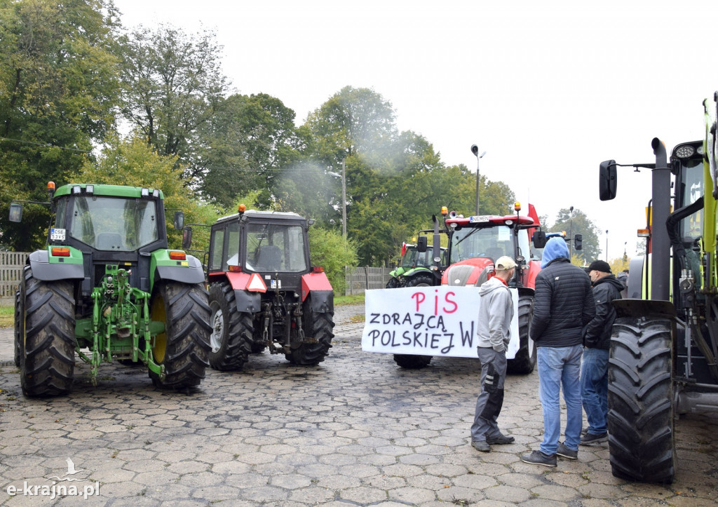 Ciągniki na ulicach Sępólna