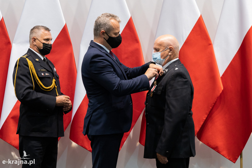 Odznaczenia państwowe i dofinansowanie jednostek OSP w regionie