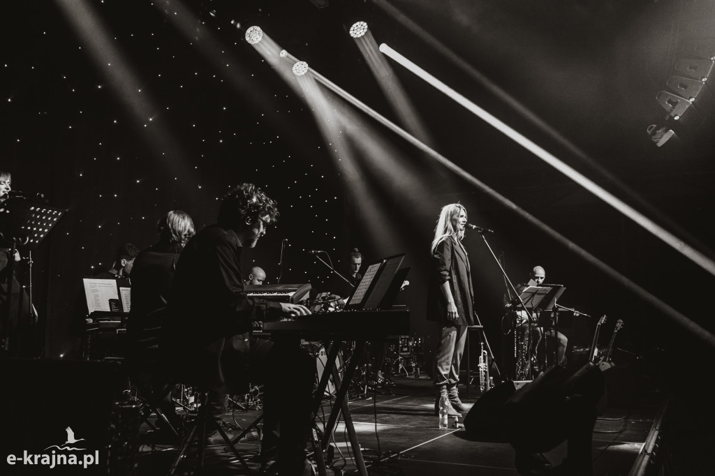 Niebo nad jeziorem - koncert premierowy w Fabryce Lloyda