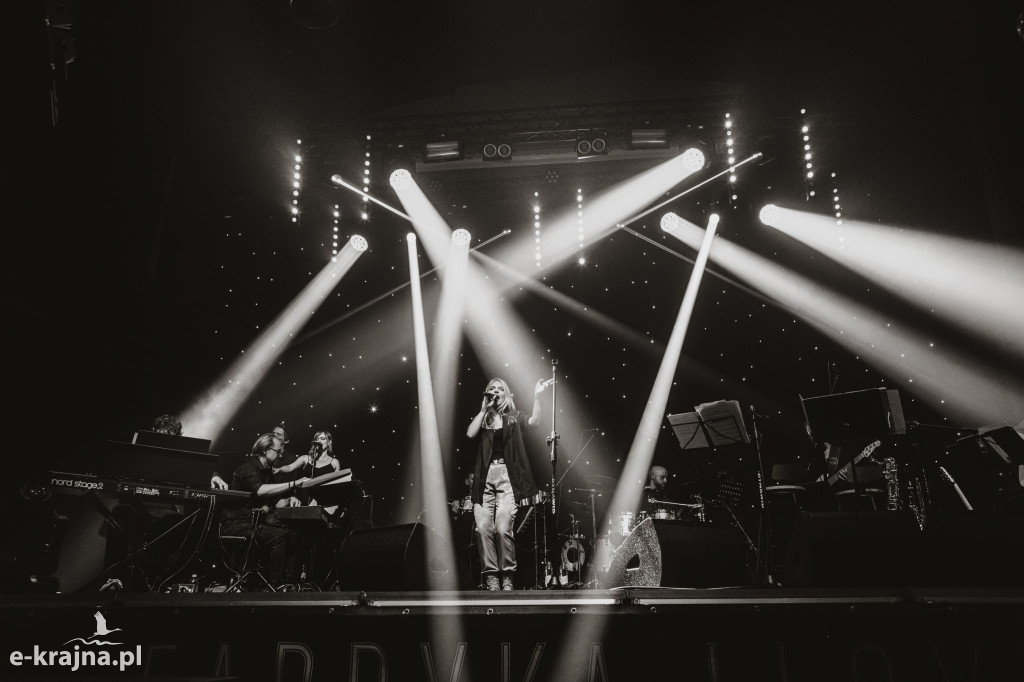 Niebo nad jeziorem - koncert premierowy w Fabryce Lloyda