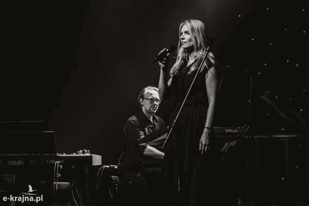 Niebo nad jeziorem - koncert premierowy w Fabryce Lloyda