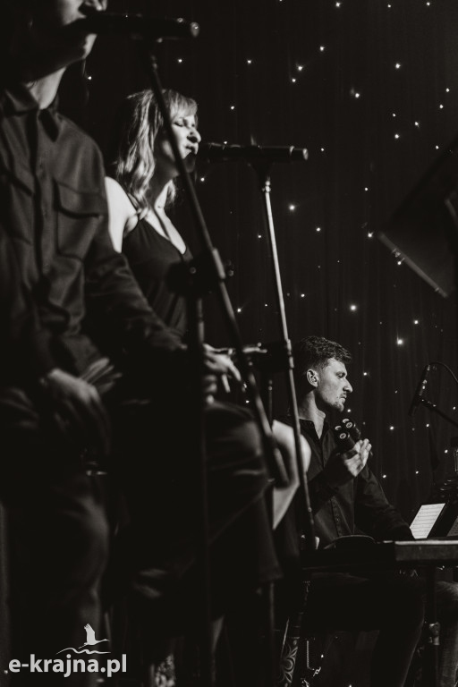 Niebo nad jeziorem - koncert premierowy w Fabryce Lloyda