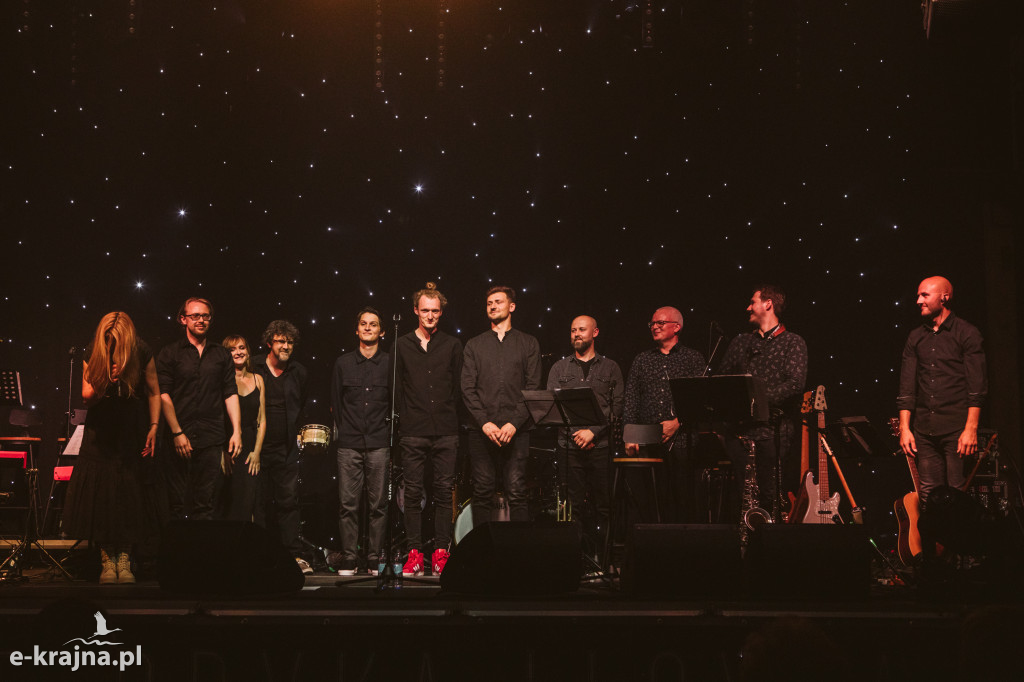 Niebo nad jeziorem - koncert premierowy w Fabryce Lloyda