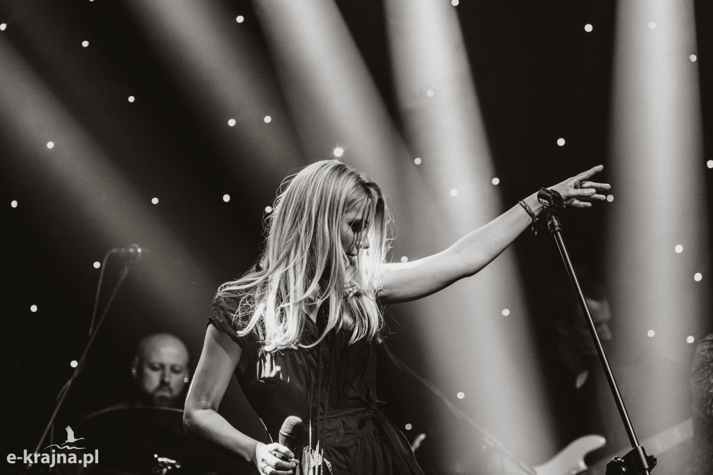 Niebo nad jeziorem - koncert premierowy w Fabryce Lloyda